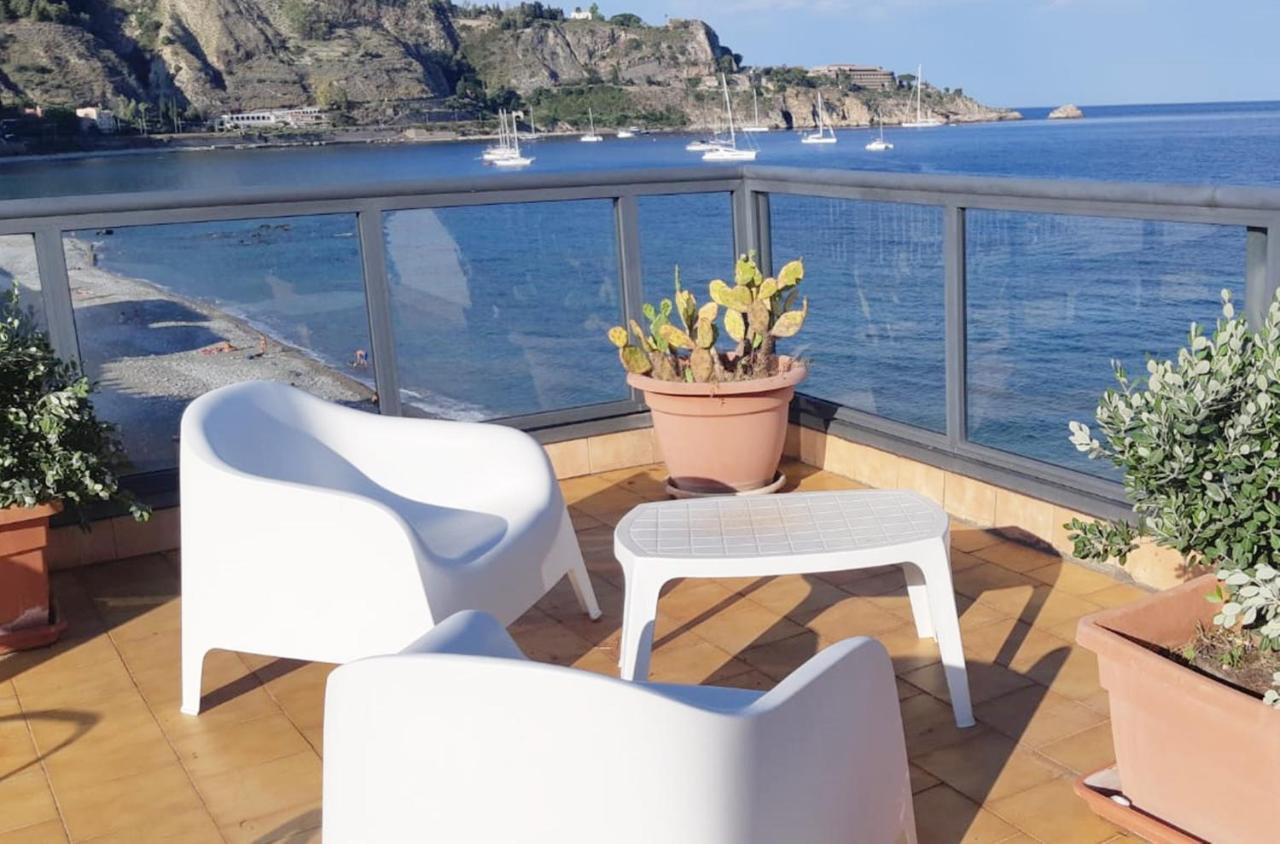 Il Cantone Del Faro Giardini Naxos Ngoại thất bức ảnh