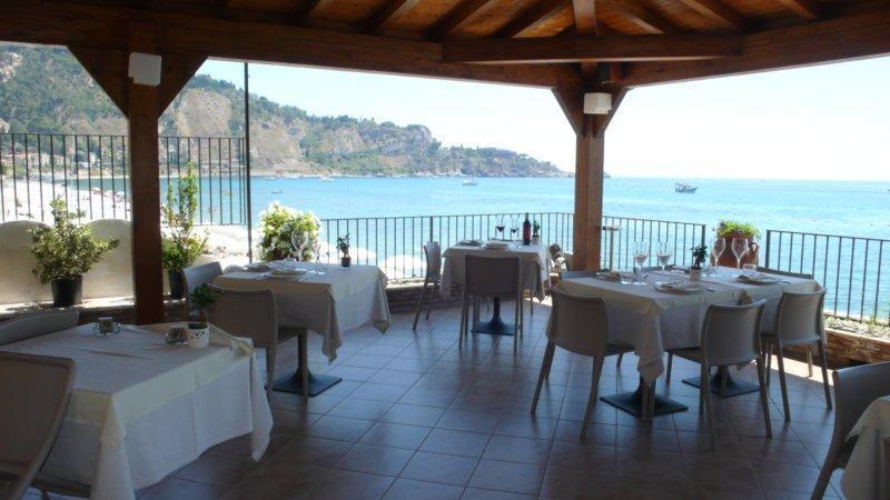 Il Cantone Del Faro Giardini Naxos Ngoại thất bức ảnh