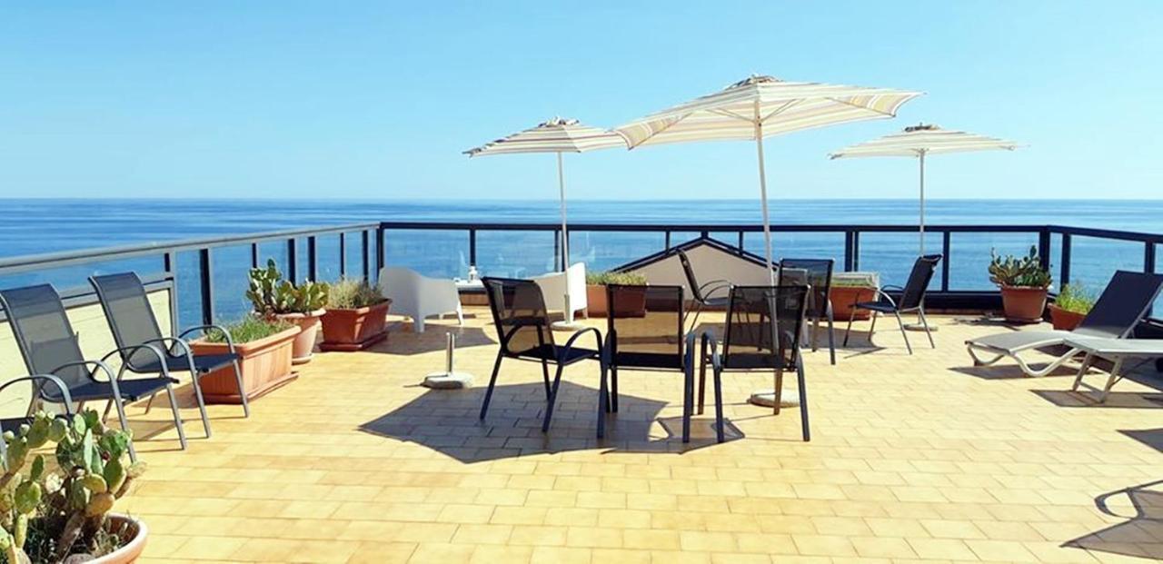 Il Cantone Del Faro Giardini Naxos Ngoại thất bức ảnh