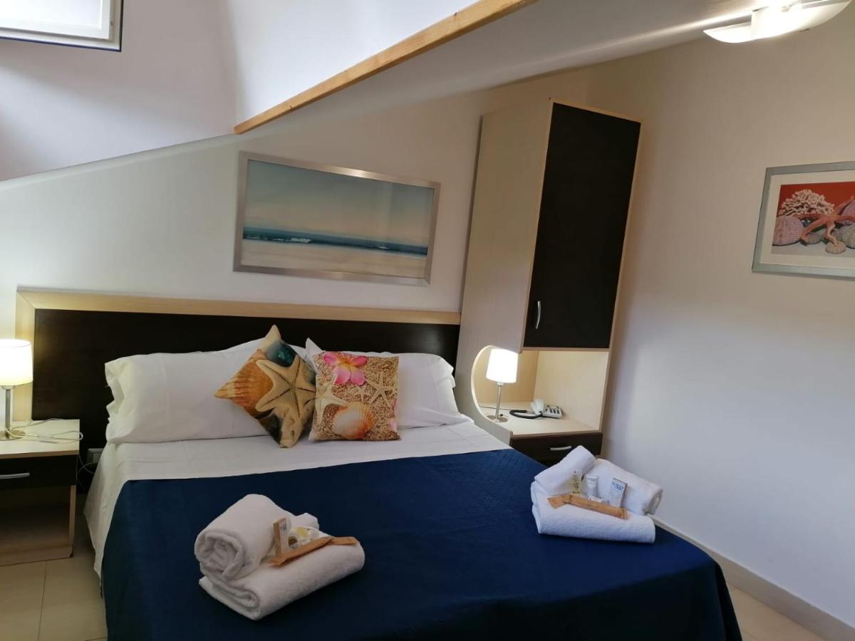 Il Cantone Del Faro Giardini Naxos Ngoại thất bức ảnh